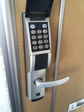 ロイヤルパレスオーシャンの玄関|暗証番号キー