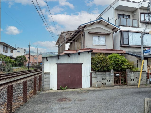鳴滝嵯峨園町　の周辺