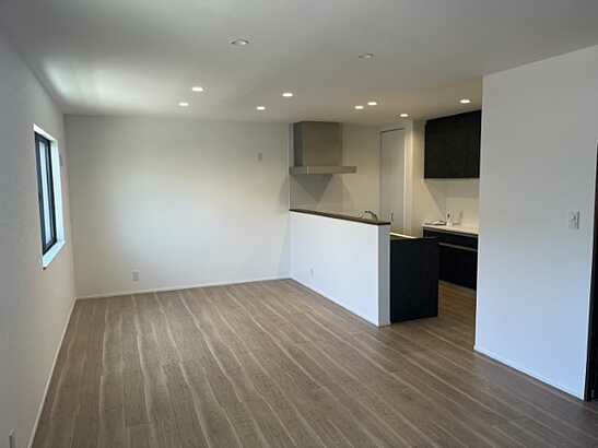 【居間・リビング】