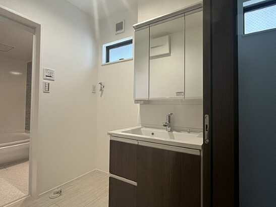 【独立洗面台】