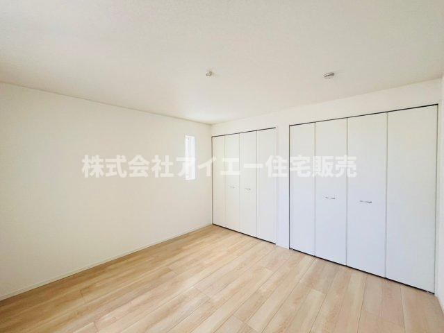 ♥♥与那原町板良敷第6-2号棟（全2棟）の洋室|ゆったりした洋室です