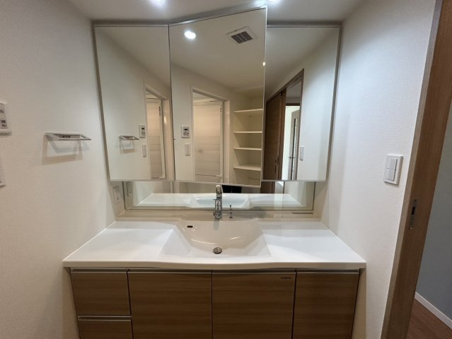 【独立洗面台】の画像