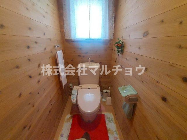印南町古井戸建てのトイレ|コンパクトで使いやすいトイレです