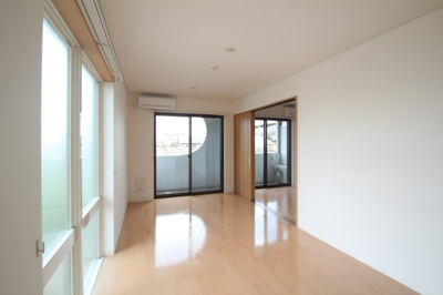 【居間・リビング】 | コートリジェール | ゆったり過ごせるリビングです