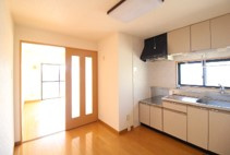 【居間・リビング】 | サン・ブルー | 1DK