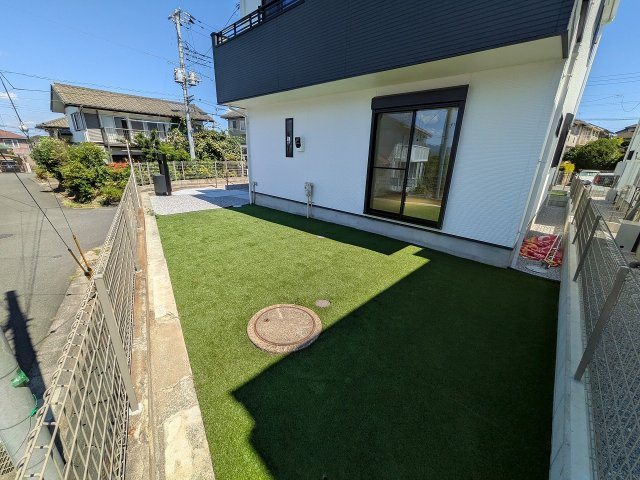 八王子市　北野台　新築一戸建ての庭|～ガーデニングなども楽しめる庭付き～