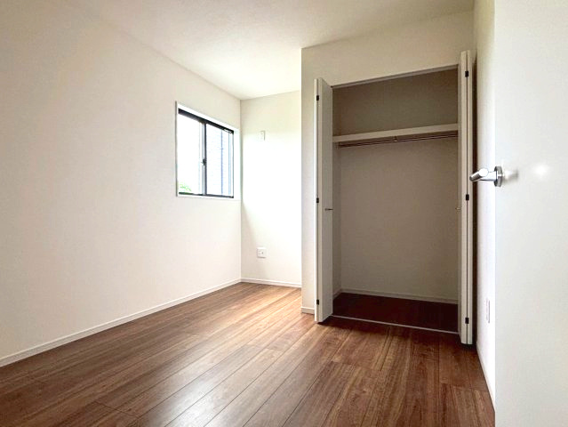 仲介手数料不要　いいねホームHomare北区梶尾町1期【北部東・北部中】の洋室