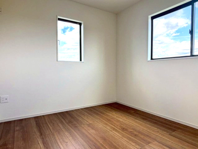 仲介手数料不要　いいねホームHomare北区梶尾町1期【北部東・北部中】の洋室