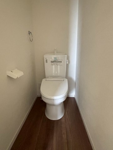 仲介手数料不要　いいねホームHomare北区梶尾町1期【北部東・北部中】のトイレ