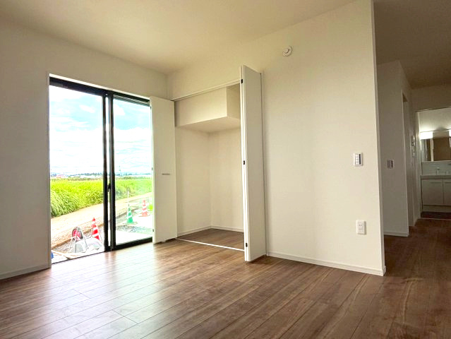 仲介手数料不要　いいねホームHomare北区梶尾町1期【北部東・北部中】の居間・リビング