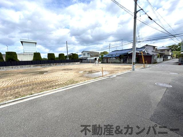 東垣生町売土地の外観|スーパーも近く、閑静な住宅街にあります。