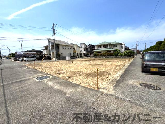 東垣生町売土地の前面道路含む現地写真|外観です