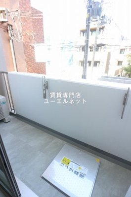 【バルコニー】 | ArtizA緑地公園 | 風が吹き抜けます