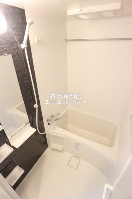 【浴室】 | ArtizA緑地公園 | ゆったりとしたバスルーム