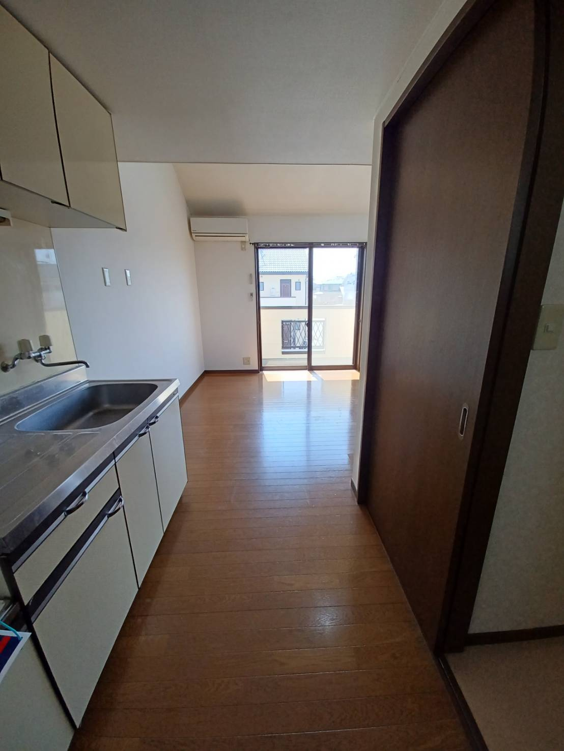 パスタイムⅢAの居間・リビング|退去前の為、同じ物件内のお部屋の参考画像となります。