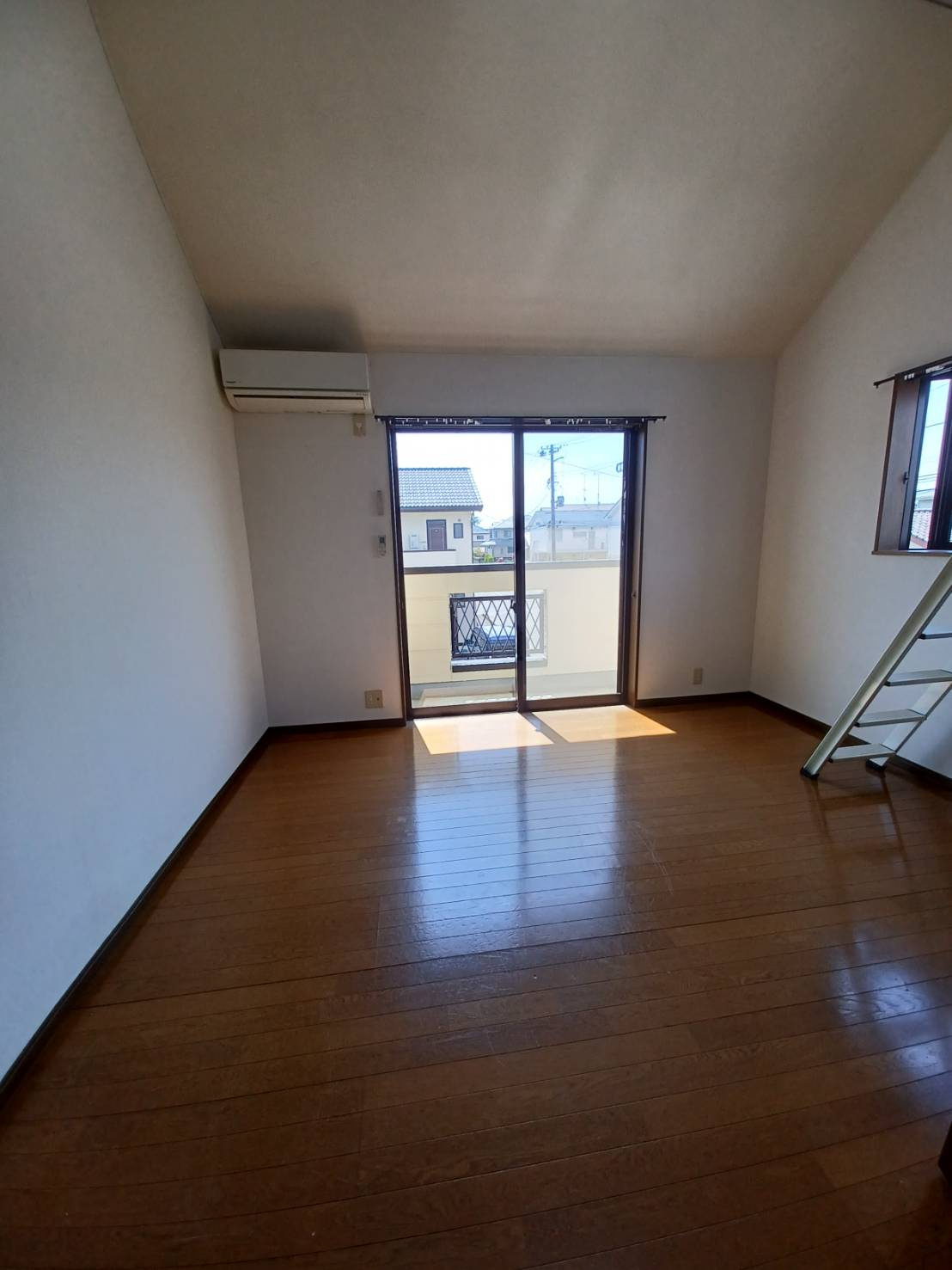 パスタイムⅢAの居間・リビング