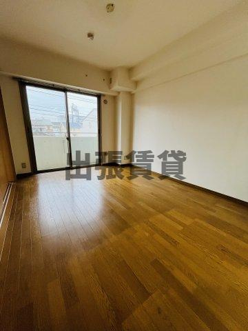 仲介手数料０円！シャルマン・ロジェの居間・リビング