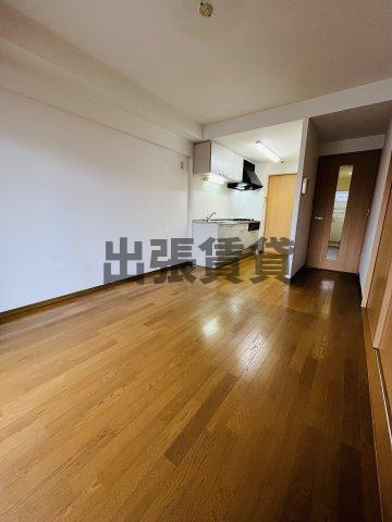 仲介手数料０円！シャルマン・ロジェの居間・リビング