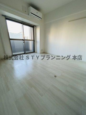 仲介手数料０円！シャルマンソワレ名駅の居間・リビング