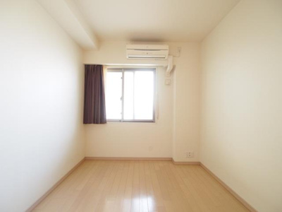 【寝室】 | プラウド江坂