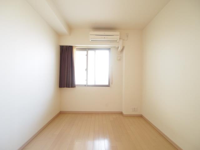 【寝室】 | プラウド江坂