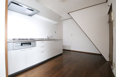 【居間・リビング】 | 河内長野市高向1710-3貸家