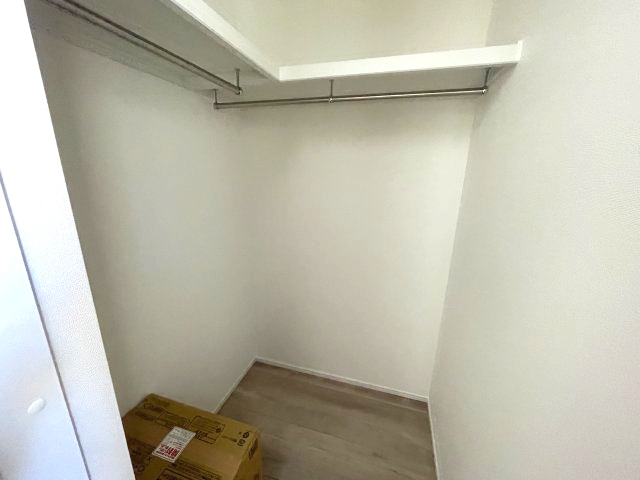 佐伯区三筋二丁目　№35480の収納|1階5.7帖内収納