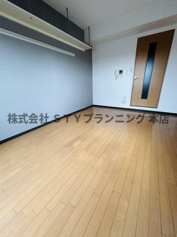 仲介手数料０円！本郷ビルISAの居間・リビング