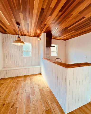 湘南Surfer's Houseのダイニング|カフェのように過ごせる、お気に入りのダイニングスペース。