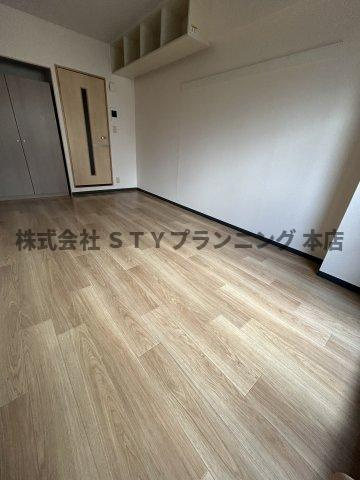 仲介手数料０円！レイール赤池の居間・リビング