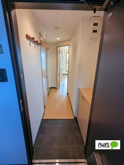 アビタパークサイド昭和中央の玄関