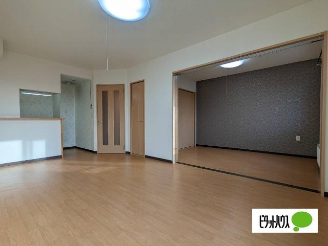 アビタパークサイド昭和中央の居間・リビング