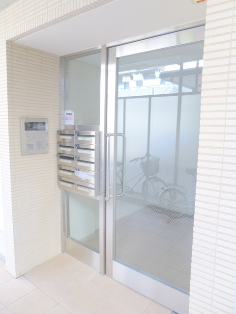 ＳＡＳＡＺＵＫＡ－ＳＵＲ－ＭＥＲのエントランス|オートロック付エントランス