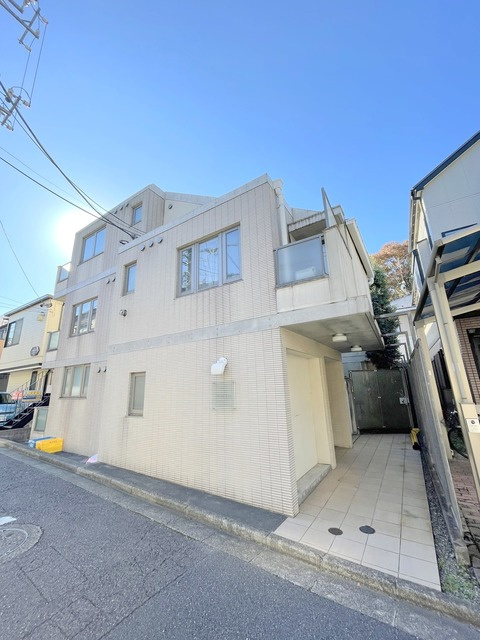 ＳＡＳＡＺＵＫＡ－ＳＵＲ－ＭＥＲの外観