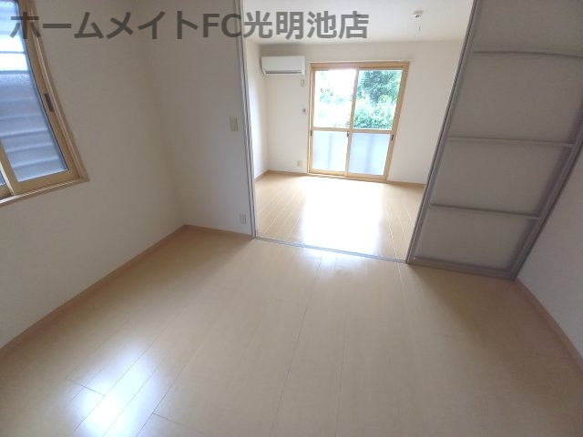 グランパルク・コーズの居間・リビング