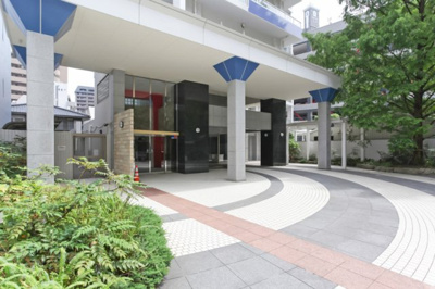 【エントランス】 | グランアルト天神タワー