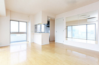 【居間・リビング】 | グランアルト天神タワー