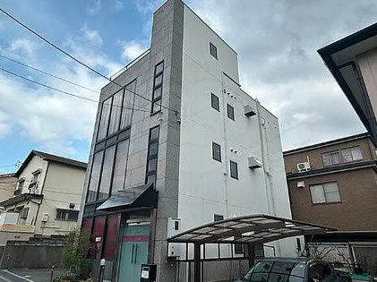 坂上ビルの外観