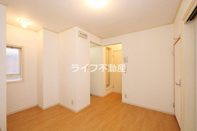 マノアール石切A棟の居間・リビング