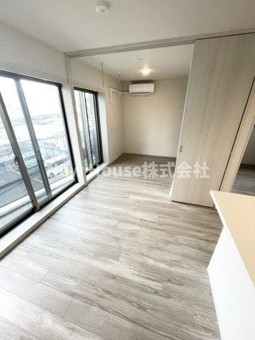 ルミーク本町イースト