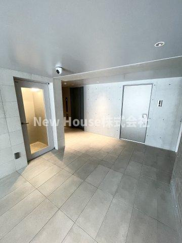 ルミーク本町イーストのロビー