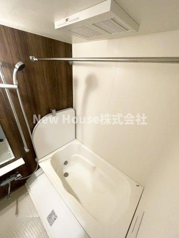 ルミーク本町イーストの浴室