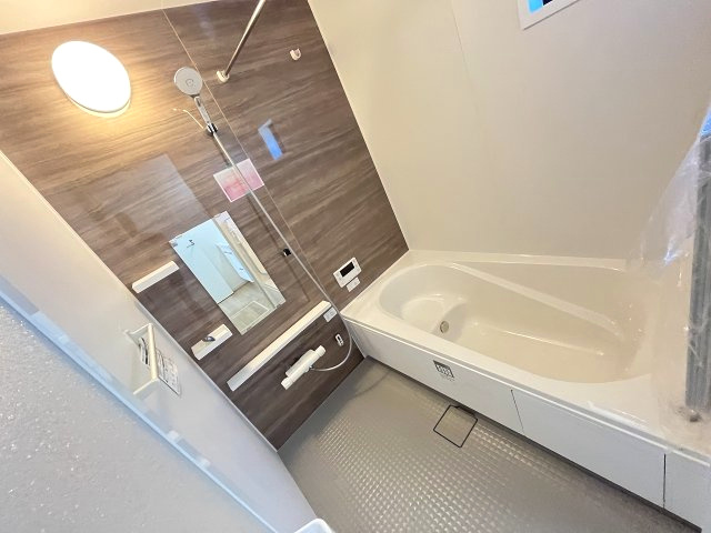 【浴室】 | 糟屋郡志免町東公園台2丁目3期　1号棟（全1棟）【仲介手数料無料・0円】 | 現地写真。浴室です。