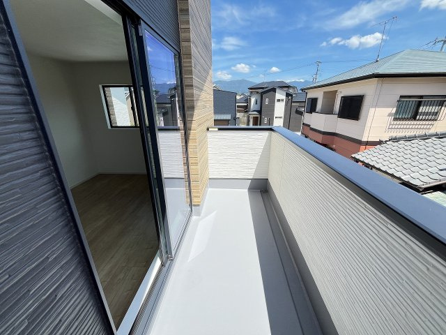 【バルコニー】 | 糟屋郡志免町東公園台2丁目3期　1号棟（全1棟）【仲介手数料無料・0円】 | 現地写真。