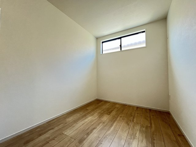 【子供部屋】 | 糟屋郡志免町東公園台2丁目3期　1号棟（全1棟）【仲介手数料無料・0円】 | 現地写真。