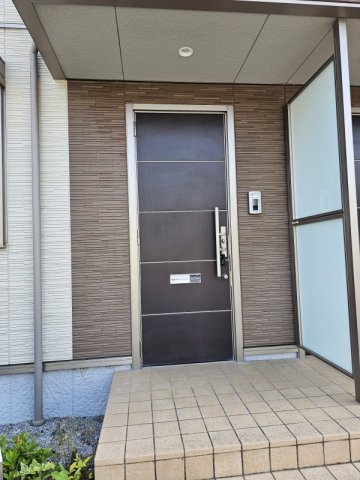 プランドールFのエントランス|玄関はＷロックのディンプルキーでセキュリティーもばっちりです