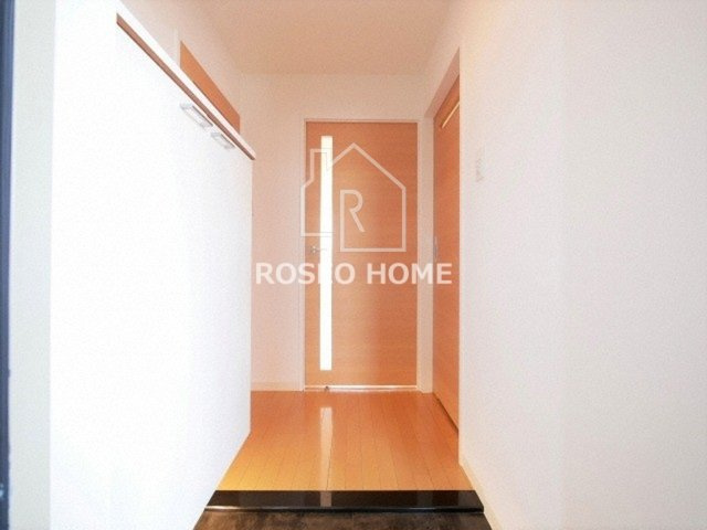 レシェンテ西梅田の玄関