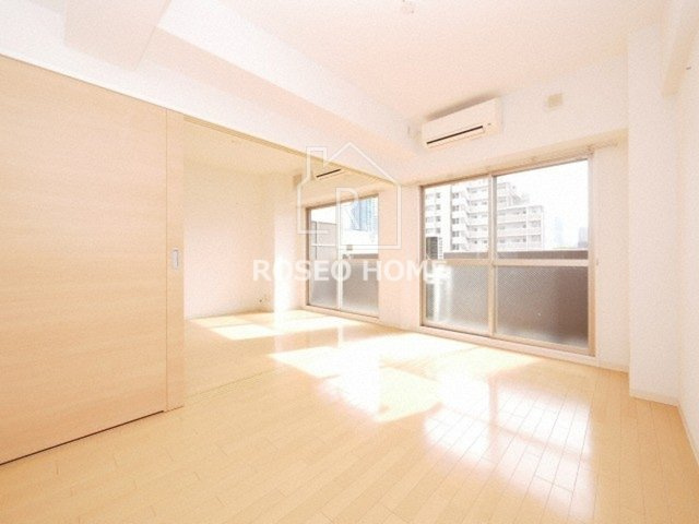 レシェンテ西梅田の洋室