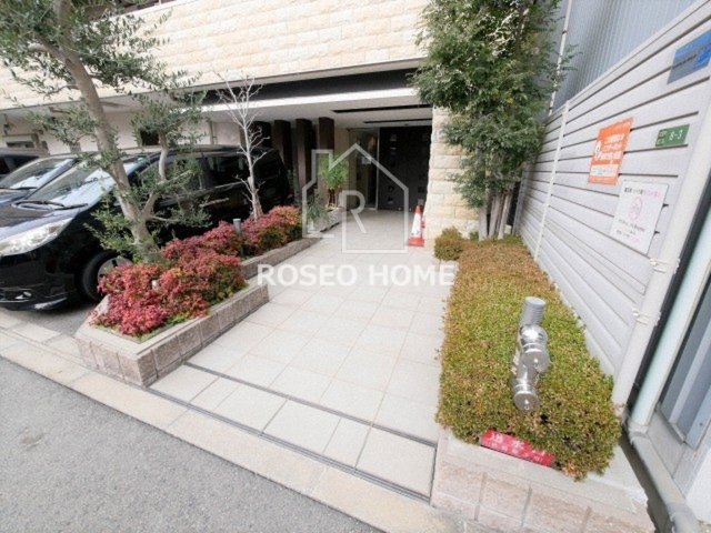 レシェンテ西梅田のエントランス