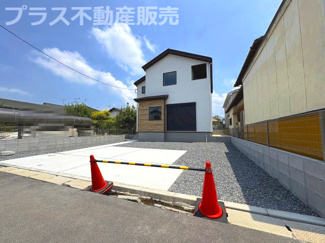 【外観】 | 完成しました。物件内部もご見学頂けます。プラス不動産販売にお任せ下さい。